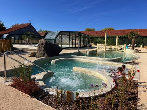 Camping-Caravaning de la Mollière 2