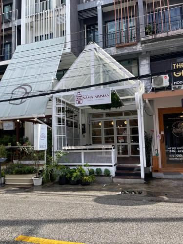 nama nimman hostel chiangmai near Benjarong Khantoke
