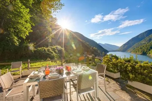 Castel In Aria Apartments in Vogorno, Schweiz