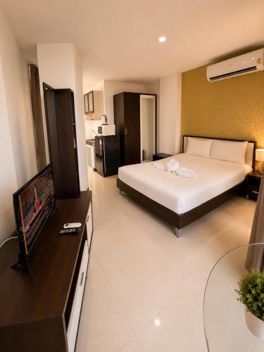 1 queen bed