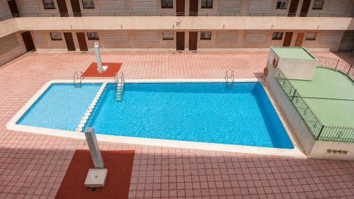 Saint Pascual Pool home - image 2