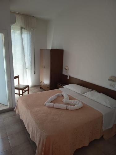 1 double bed