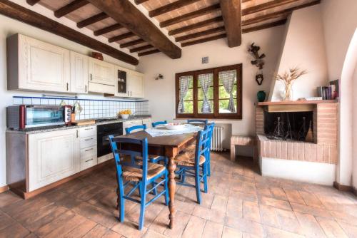keuken, Agriturismo La Collina Dei Lecci in San Donato