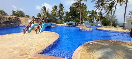 Eve holiday homes - image 3