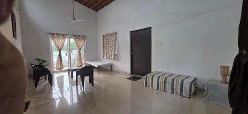 White House - Near Airport -Entire Villa - image 4