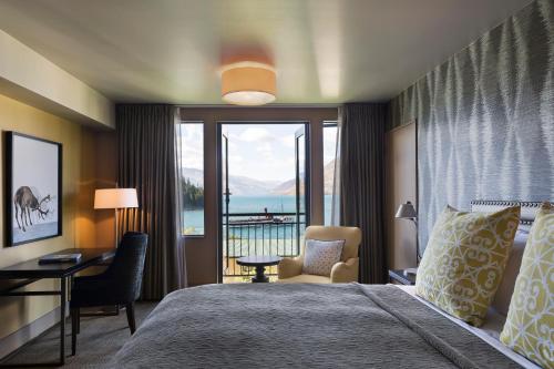 St Moritz King Room with Balcony and Lake View