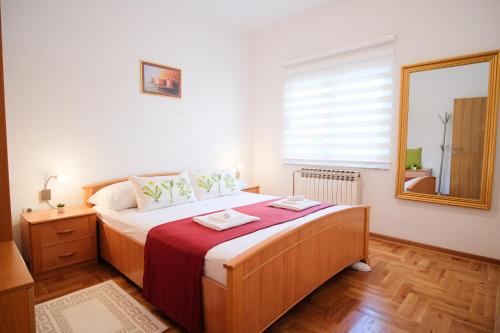 Apartments Lovori-Lorbe