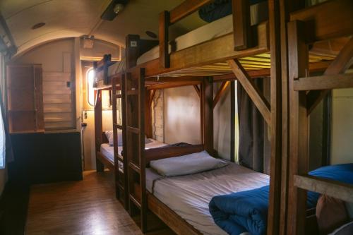 1 bunk bed