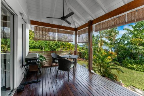 Балкон, Karma Waters - Private Oceanfront & Reef Villa in Efate