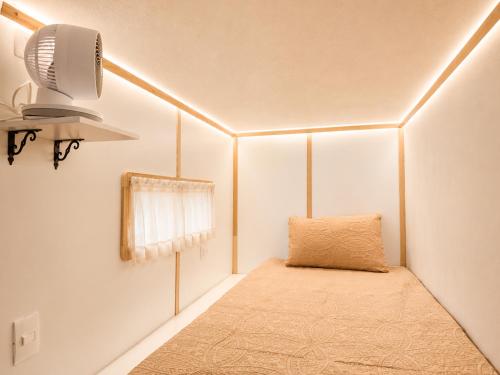 1 twin bed