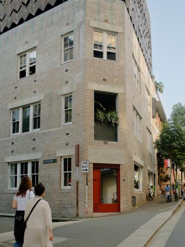 Paramount House Hotel 2