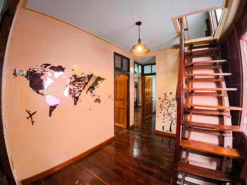 Exterior view, BED4U Hostel in Pak Phreak