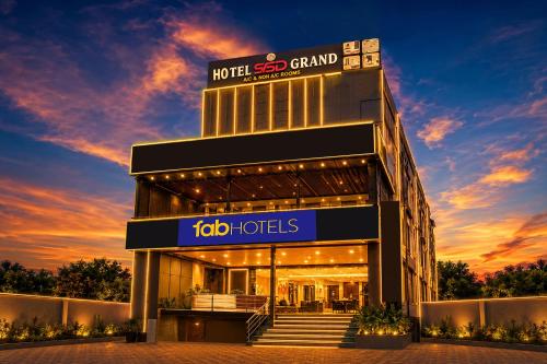FabHotel SSD Grand