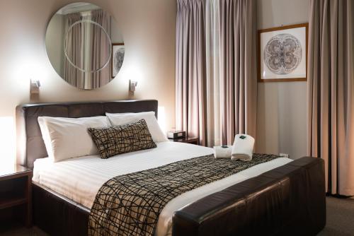 Clarendon Hotel – Newcastle, VA