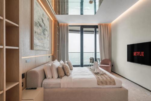 Amazing Sea Views at Address Beach Resort, High Floor in Bluewaters Island