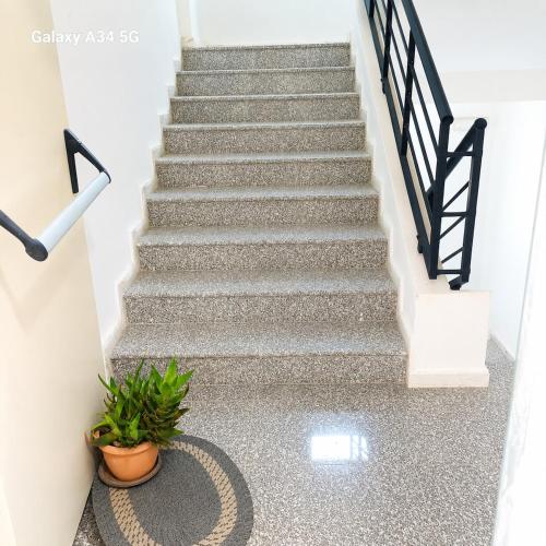 T2 spacieux avec vue mer et montagne 7 personnes residence securisee in Bejaia