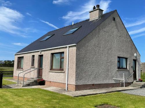 Self Catering house with lovely sea views, 44 Back gîte à louer Vatisker