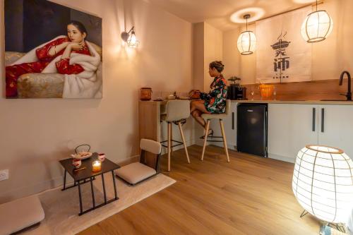 Studio Japonais avec Balneo proche Bords de Marne in Noisiel