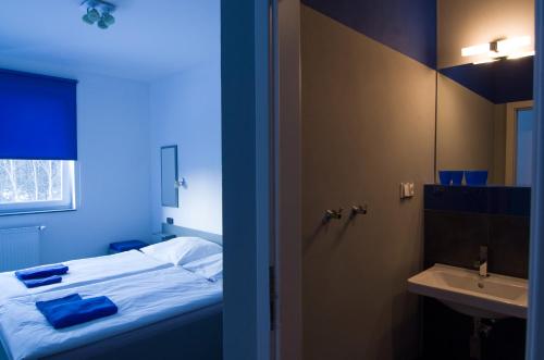 Double Room image 2