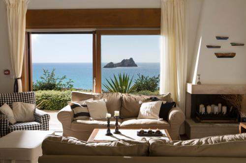 Natica Mare Villas in Lefki