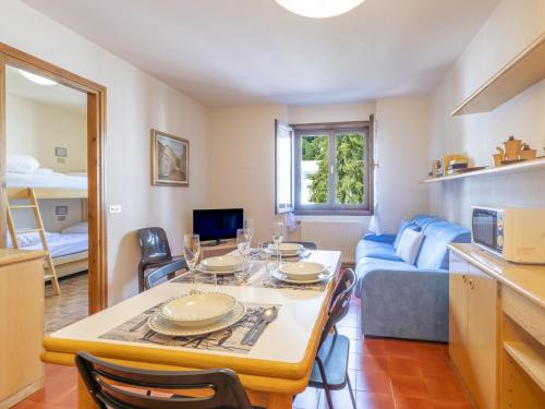 Apartment Ai Pascoli by Interhome
