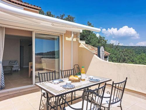 Apartment Village de Silhouette-9 by Interhome