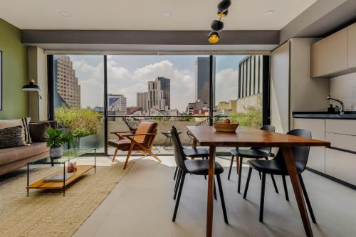 Alcazar Apartments 4