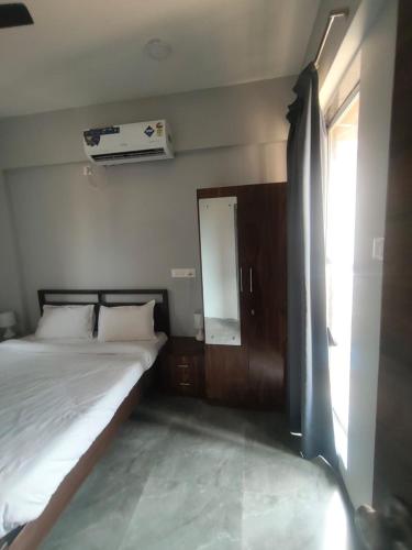 Rooftop private pool 3 BHK luxury villa in Unhere Bk