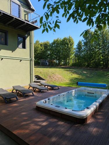 Hot tub, Quiet Grove in Khmil'nyk