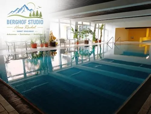 Berghof Studio Haus Rachel mit Pool in Sankt Englmar, Deutschland