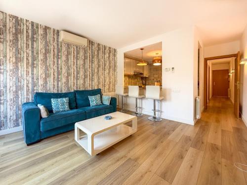 Blue Velvet by Hello Homes Sitges - image 4