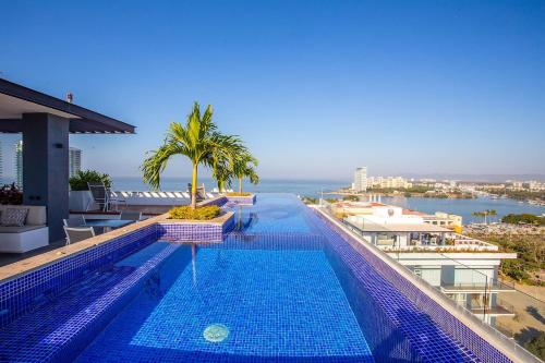 Soho Skies 204 Stunning Sunset - Ocean Views wit