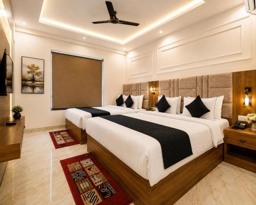 2 double beds
