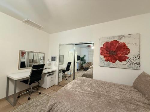 Guest house close to Universal Studios