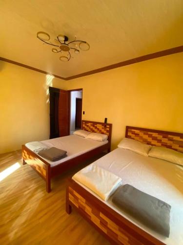 1 double bed