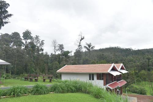 MoonMist Resorts