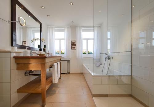 Suite, junior