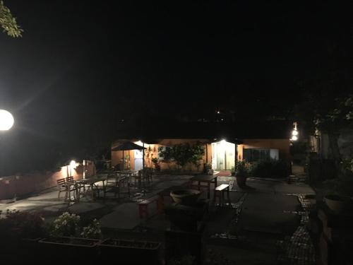 Exterior view, Natural High B&B near Yanzihkou Trail (Swallow Grotto)