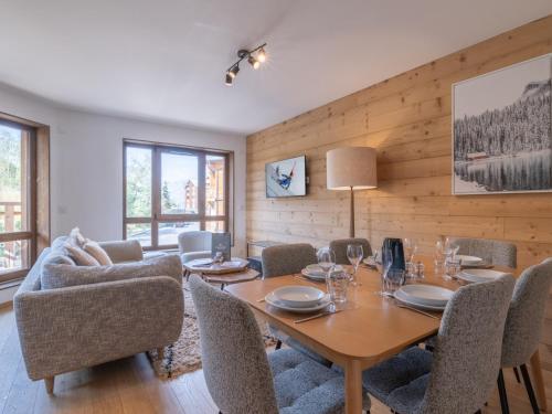 Appartement neuf à l'Alpe d'Huez, skis aux pieds