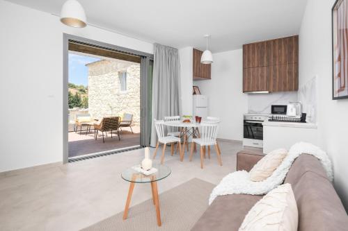 Kritou Tera Boutique Suites - Accessible Suite K2 in Kritou Terra
