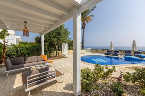 Villa Sea holly Front Line - image 3