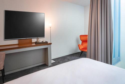1 queen bed