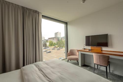 1 queen bed