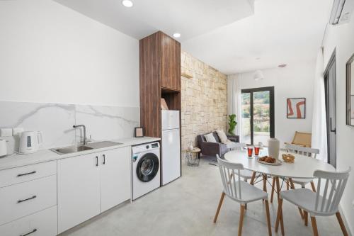 Kritou Tera Boutique Suites - Upper Floor Suite K3 in Kritou Terra