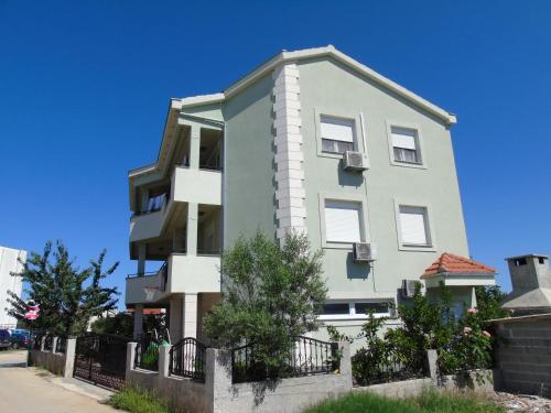  Denis Rooms and Apartments in Bibinje