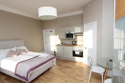 Number 1 Park Apartments Room Type - Studio Apartment
