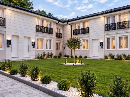 Royal Crown Apartments