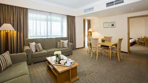 City Seasons Hotel Dubai - image 13