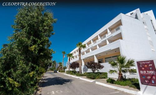 Kris Mari Set in a prime location of Kos Island, Kris Mari puts everything the city has to offer just outside your doorstep. The hotel offers guests a range of services and amenities designed to provide comfort