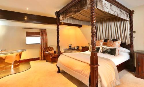 1 queen bed